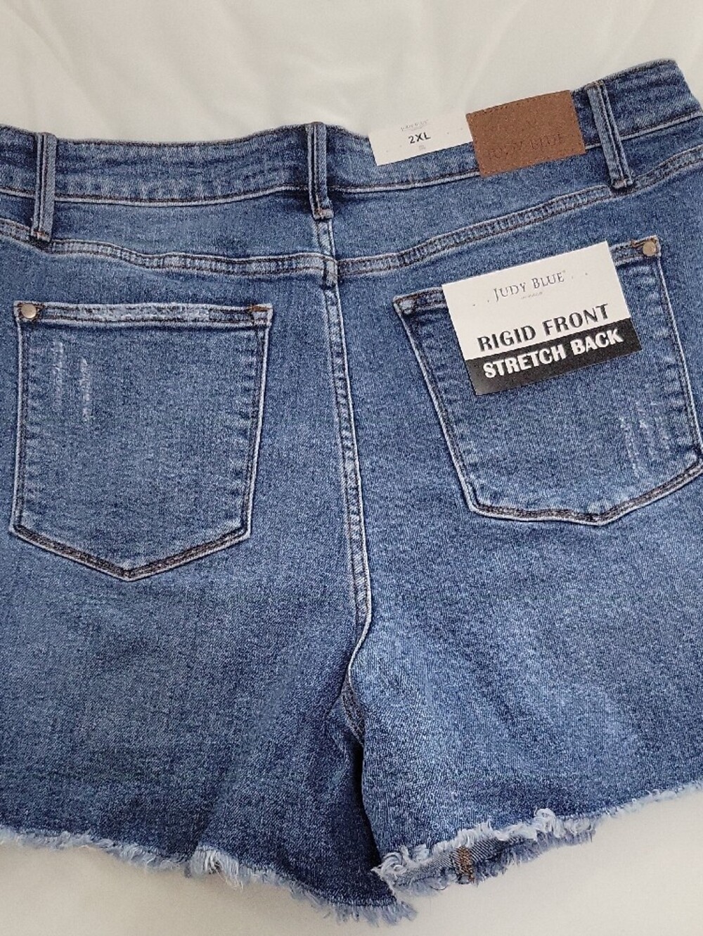 Judy Blue 2xl Rigid Magic Denim Shorts NWT - Picture 5 of 5